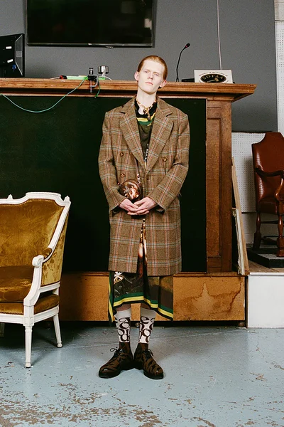 Look 13